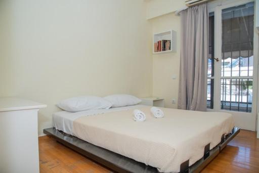 Theodore'S Maisonette Next To The Metro Station Atene Esterno foto