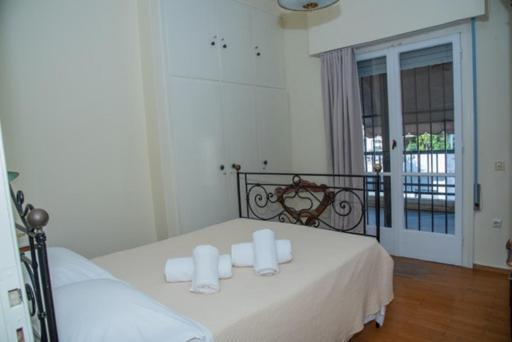 Theodore'S Maisonette Next To The Metro Station Atene Esterno foto
