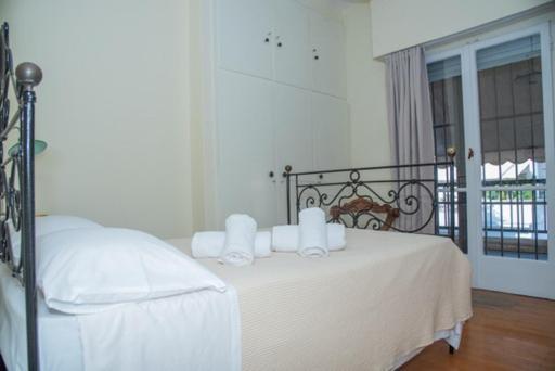 Theodore'S Maisonette Next To The Metro Station Atene Esterno foto