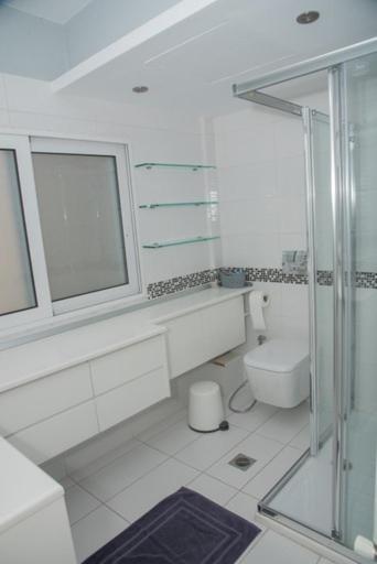 Theodore'S Maisonette Next To The Metro Station Atene Esterno foto