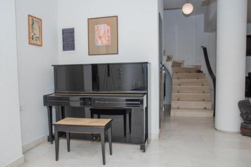 Theodore'S Maisonette Next To The Metro Station Atene Esterno foto